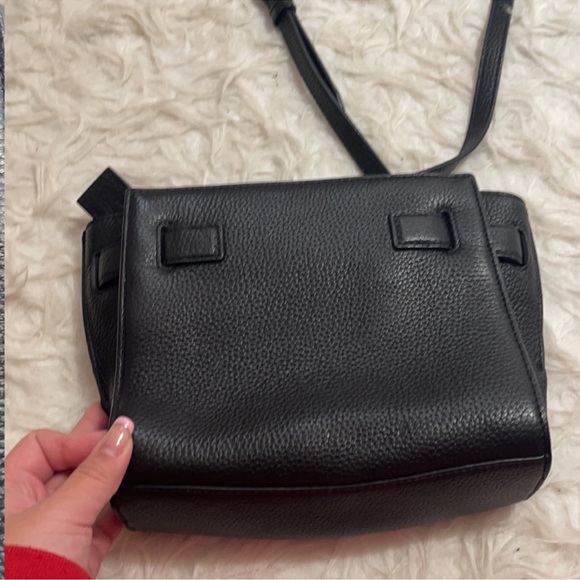 MICHAEL KORS BLACK CROSSBODY - Picture 3 of 6